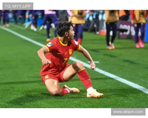 中国女足2-0孟加拉国迎首胜 王霜张睿建功